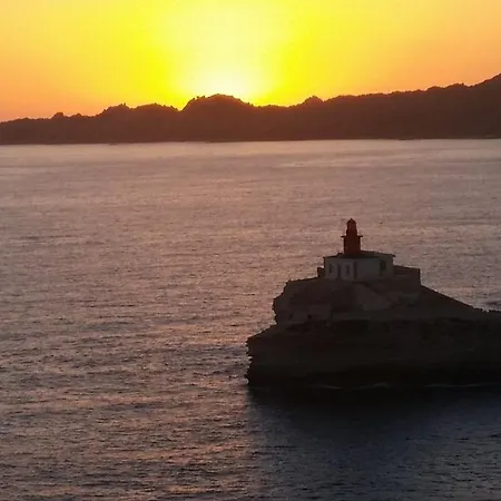 Bonifacio, Maison 90m² Sous Les Oliviers, Vue Sardaigne * Bonifacio (Corsica)